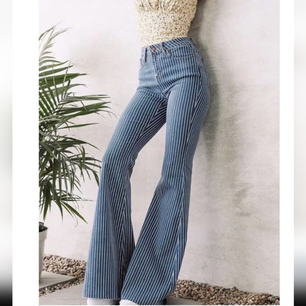 Judy Blue Blue & White Striped Super Flare Raw Hem Jeans Womens Size 16W - Picture 1 of 16
